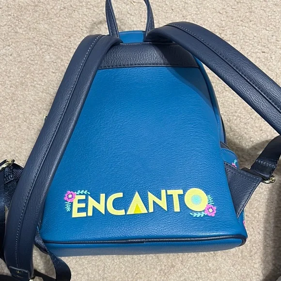 Loungefly encanto - Picture 3 of 5